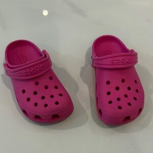 CROCS Kids Fuchsia Sandals